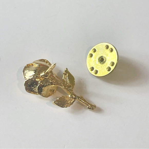 Rose Gold Tone Leaves Lapel Hat Tie Pin Souvenir Vintage - Picture 4 of 7